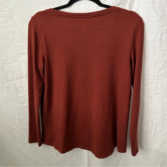 AE Soft Knit Long Sleeve Top - Picture 2 of 3